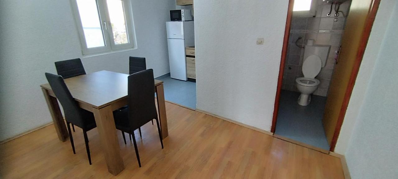 Apartments Andela Starigrad Paklenica Esterno foto