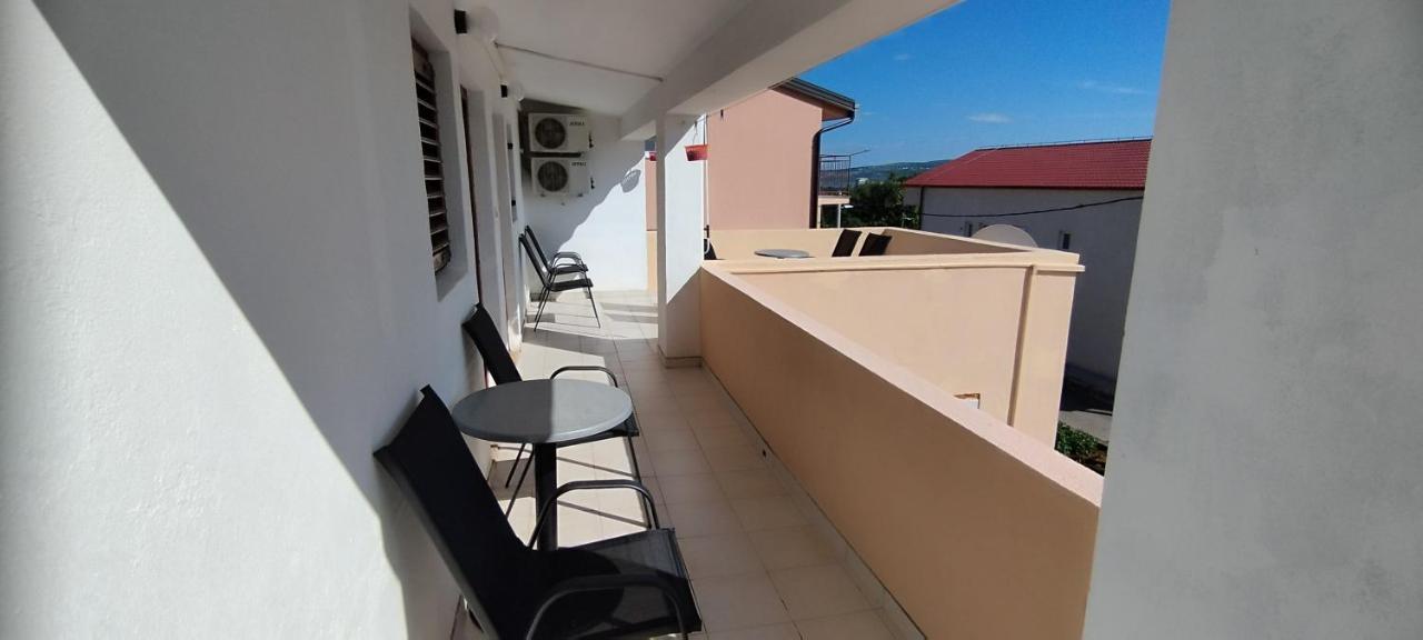 Apartments Andela Starigrad Paklenica Esterno foto