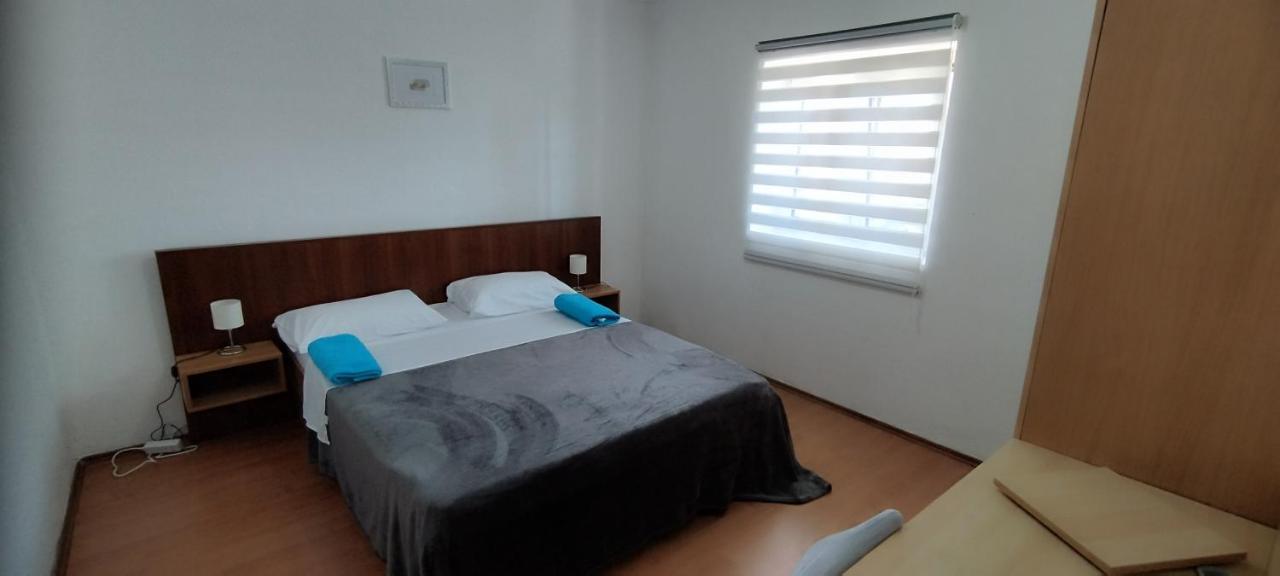 Apartments Andela Starigrad Paklenica Esterno foto